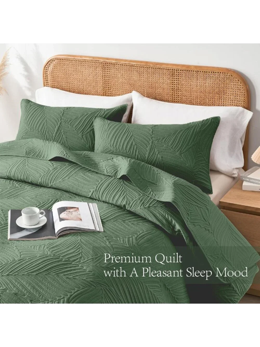 Lightweight Olive Green King Quilt Set, Soft Bedspread with Leaf Pattern, 3